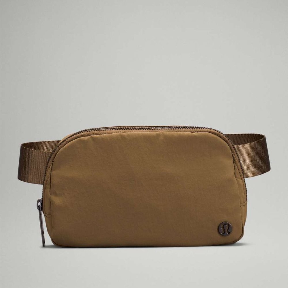 Lululemon Belt Bag in Artifact